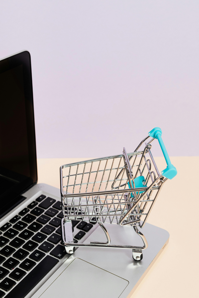 Shopping_Cart_On_Keyboard